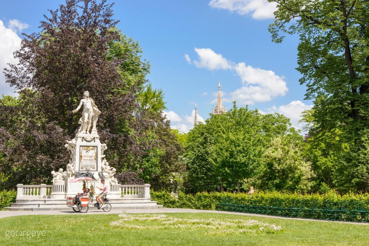 Favoriten By Ichbucheat Wien
